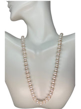 Load image into Gallery viewer, Pearl Necklace
